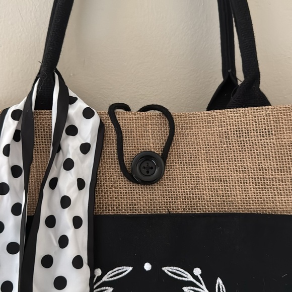 Monogrammed Jute Market Tote - Picture 5 of 7